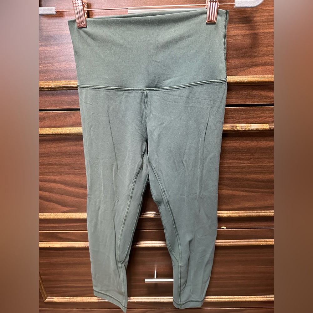 Lululemon Align Crop 21" Size 4